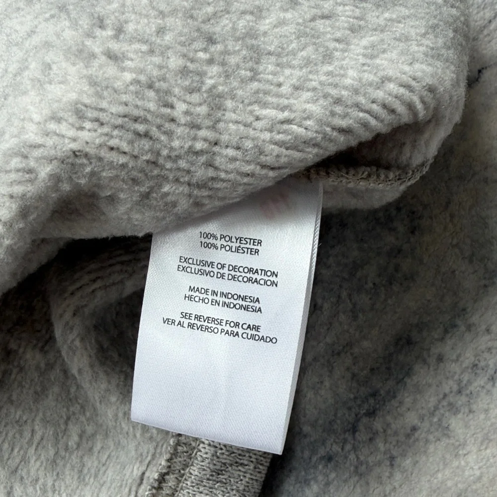 (329)Eddie Bauer Men's Light Gray Zip-Up Sweater